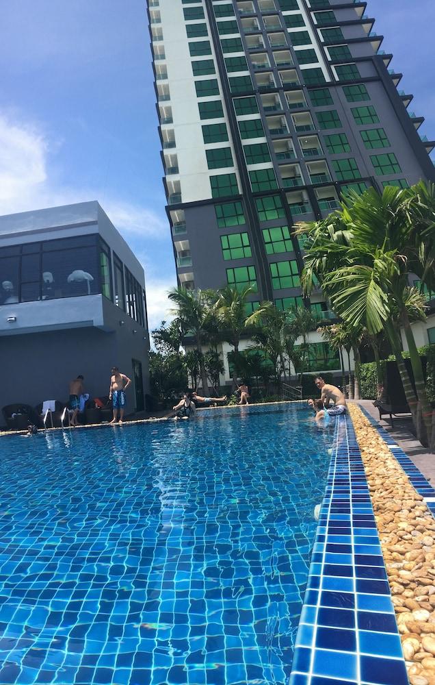 Dusit Grand Condo View Pattaya Eksteriør billede